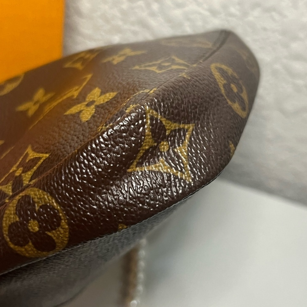 Louis Vuitton Brown Monogram Women's Bag - Picture 8 of 16